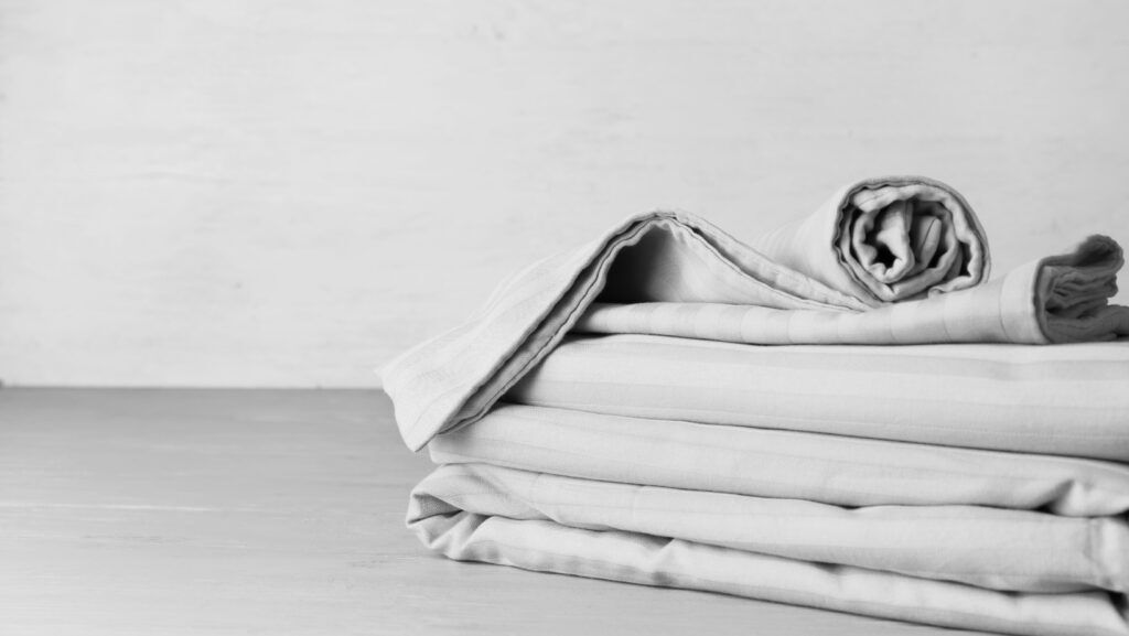 6 Best Sheets For Adjustable Beds - Bedding Buying Guide 3 Untitled design 2022 02 24T190814.693