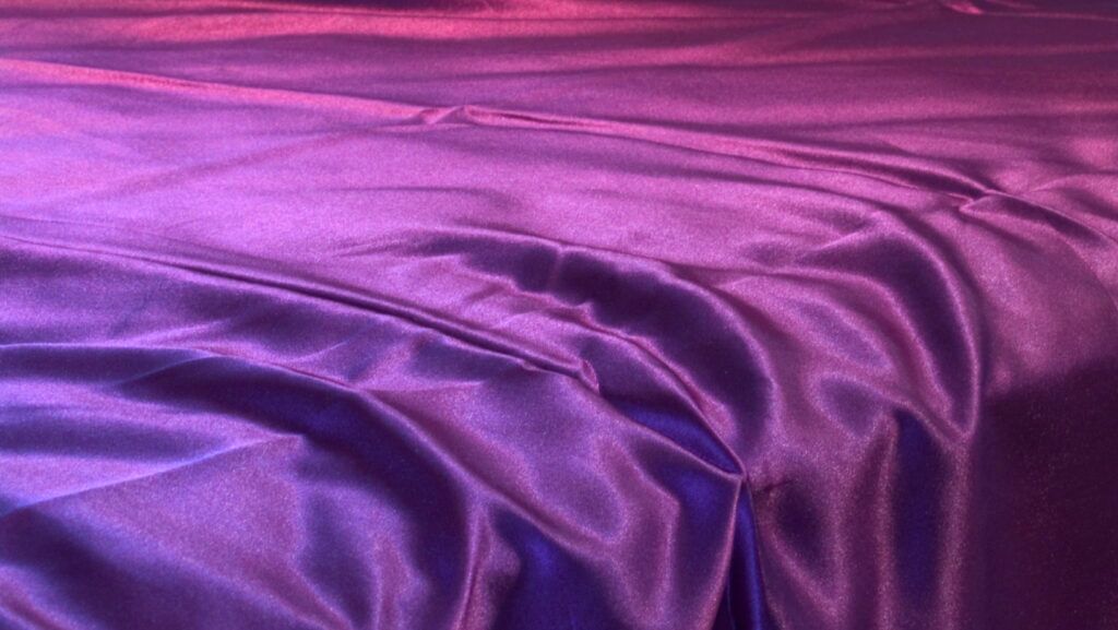 Will King Sheets Fit California King Bed? How? 3 Untitled design 3